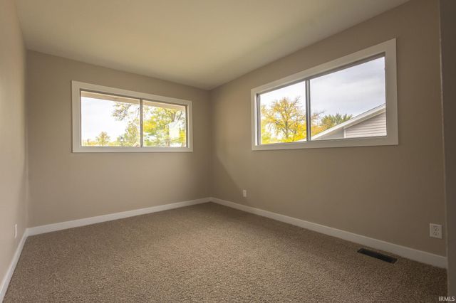 1130 Larch Lane, Fort Wayne, IN 46825