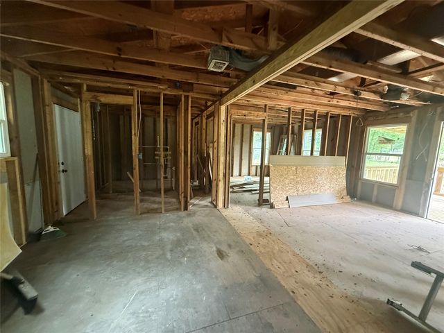 78 Hall Drive N, Montgomery, TX 77316