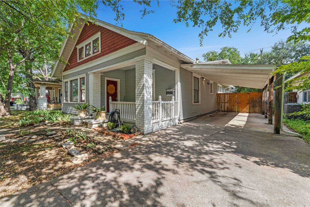 1014 W Arlington Avenue, Fort Worth, TX 76110