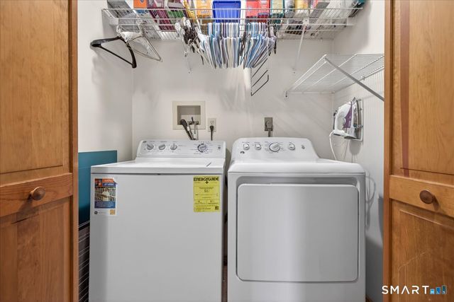 24 Country Way, Wallingford, CT 06492