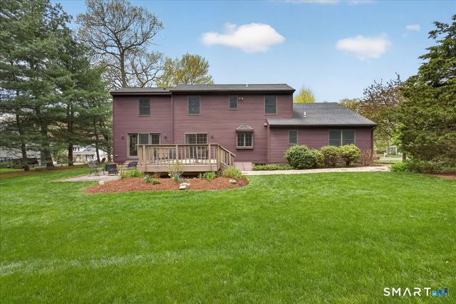 24 Country Way, Wallingford, CT 06492