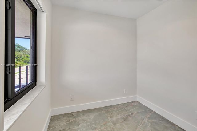 5980 SW 40th Ave C, Dania Beach, FL 33312