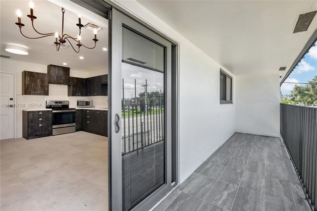 5980 SW 40th Ave C, Dania Beach, FL 33312