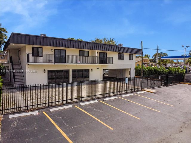 5980 SW 40th Ave C, Dania Beach, FL 33312