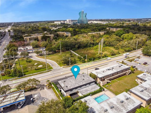 5980 SW 40th Ave C, Dania Beach, FL 33312