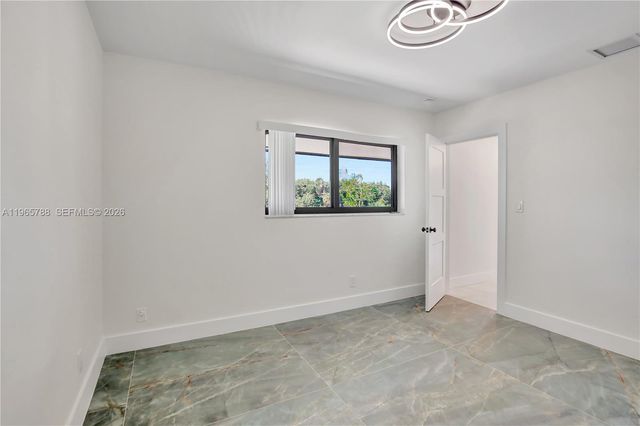 5980 SW 40th Ave C, Dania Beach, FL 33312