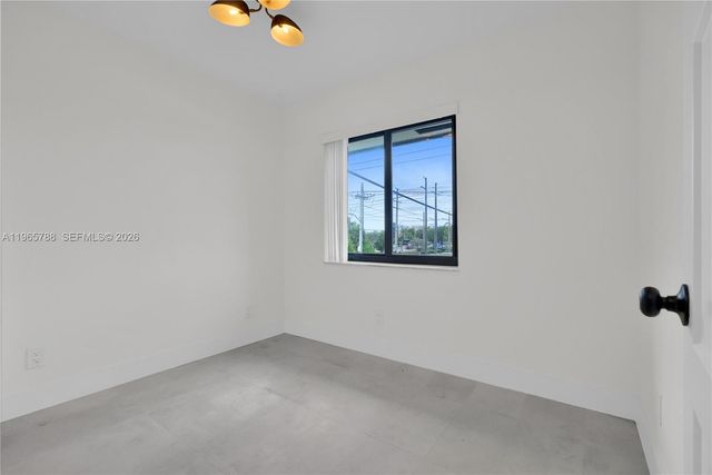 5980 SW 40th Ave C, Dania Beach, FL 33312