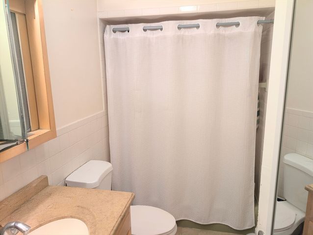 80 Walnut St 412, Canton, MA 02021