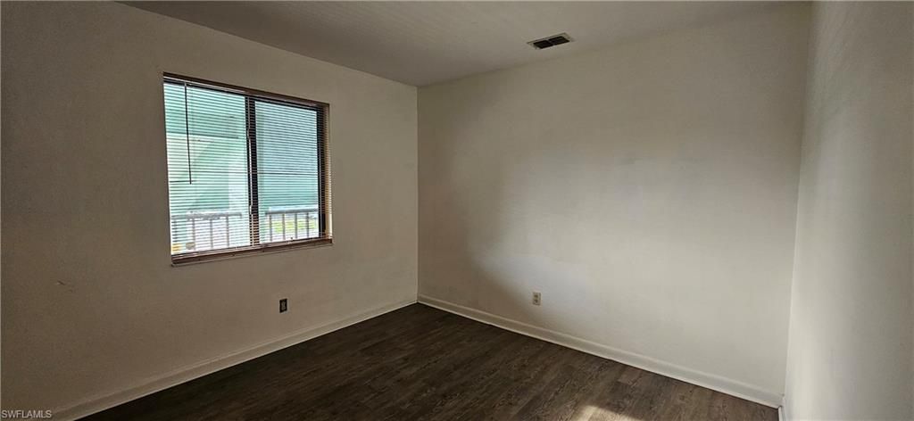Image 16 of property listing at 4904 Vincennes CT 209, Cape Coral, FL 33904