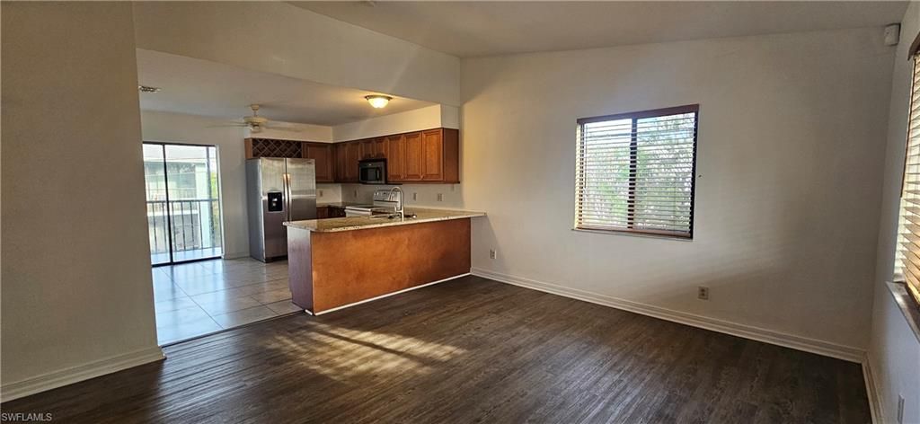 Image 2 of property listing at 4904 Vincennes CT 209, Cape Coral, FL 33904