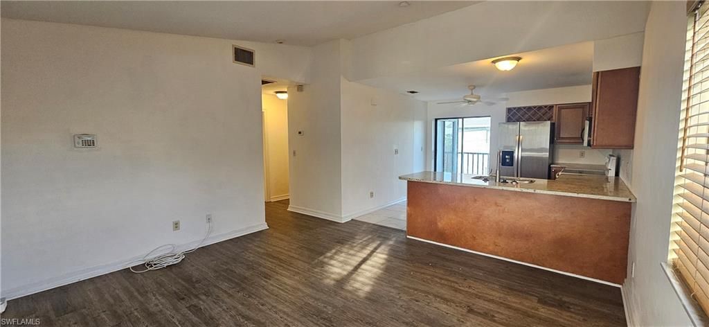 Image 3 of property listing at 4904 Vincennes CT 209, Cape Coral, FL 33904