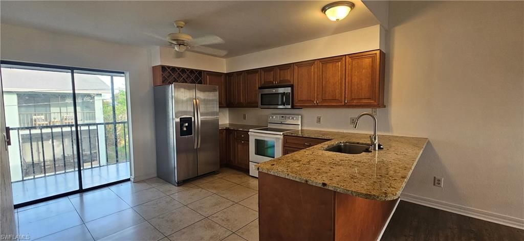 Image 4 of property listing at 4904 Vincennes CT 209, Cape Coral, FL 33904
