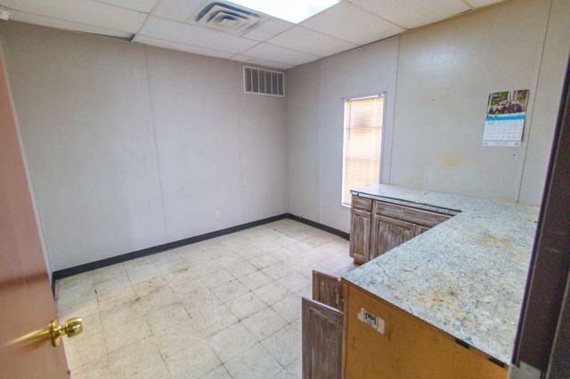 6520 E Tidwell Road, Houston, TX 77016