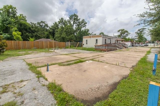 6520 E Tidwell Road, Houston, TX 77016