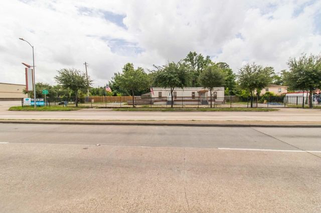 6520 E Tidwell Road, Houston, TX 77016