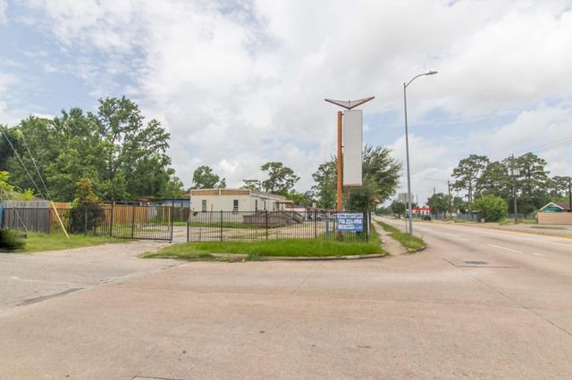 6520 E Tidwell Road, Houston, TX 77016