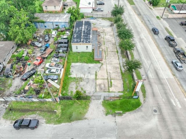 6520 E Tidwell Road, Houston, TX 77016