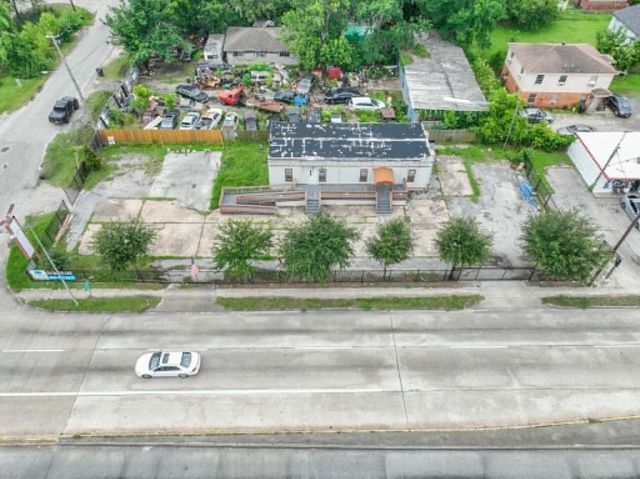 6520 E Tidwell Road, Houston, TX 77016