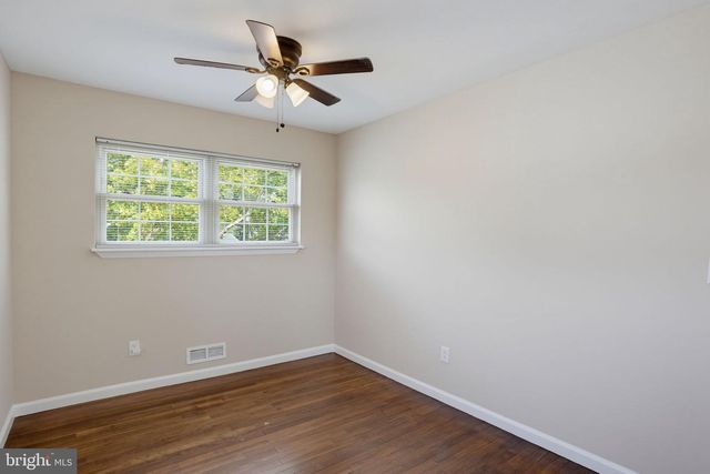 1125 GREENTREE RD, Newark, DE 19713