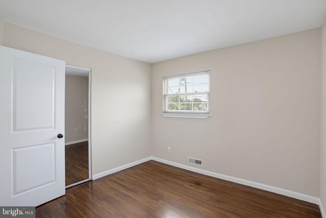 1125 GREENTREE RD, Newark, DE 19713
