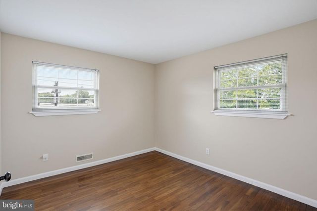 1125 GREENTREE RD, Newark, DE 19713