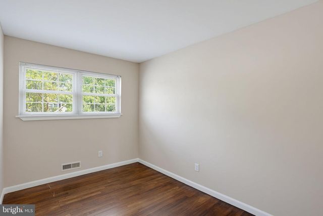 1125 GREENTREE RD, Newark, DE 19713