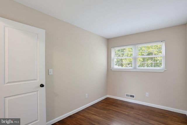 1125 GREENTREE RD, Newark, DE 19713