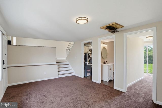 1125 GREENTREE RD, Newark, DE 19713