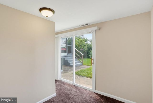 1125 GREENTREE RD, Newark, DE 19713