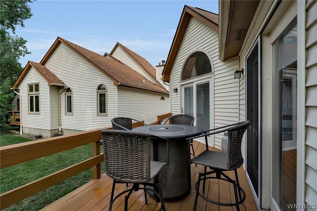 19 Eagles Trace, Amherst, NY 14221