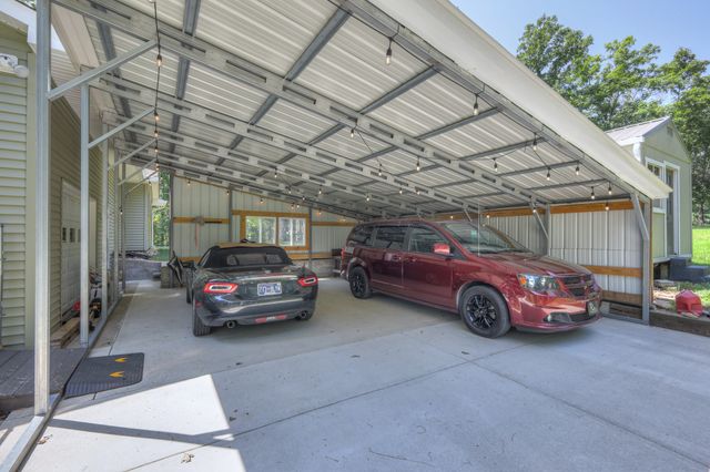 7125 Ivey Rd, Fairview, TN 37062