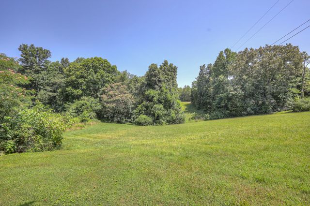 7125 Ivey Rd, Fairview, TN 37062