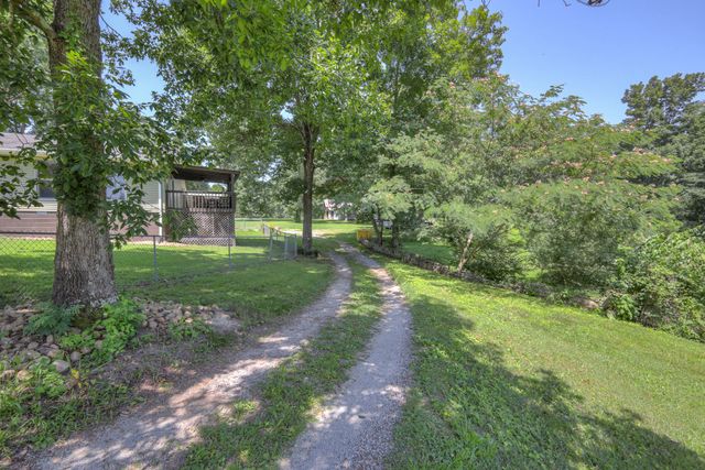 7125 Ivey Rd, Fairview, TN 37062