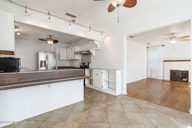 5143 PALMER Avenue, Jacksonville, FL 32210