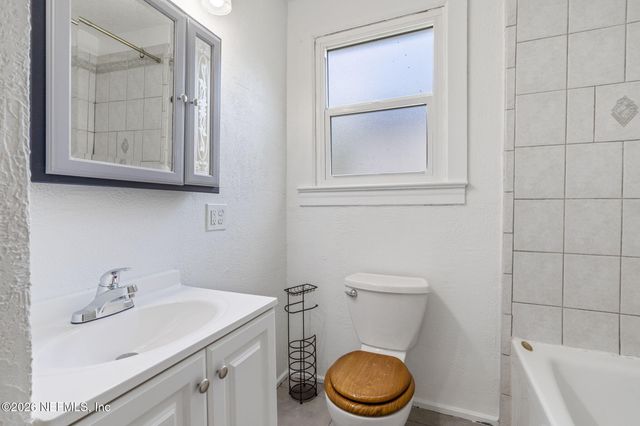 5143 PALMER Avenue, Jacksonville, FL 32210