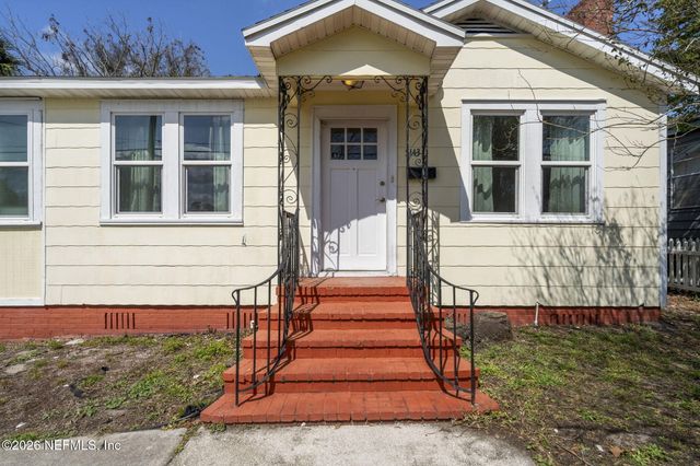 5143 PALMER Avenue, Jacksonville, FL 32210