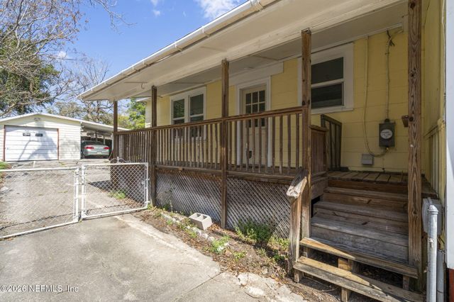 5143 PALMER Avenue, Jacksonville, FL 32210