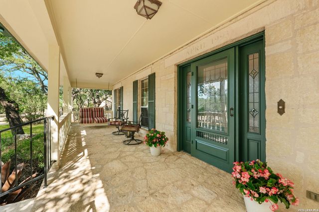 8520 ALYDAR CIR, Fair Oaks Ranch, TX 78015