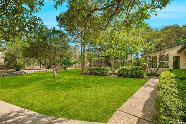 8520 ALYDAR CIR, Fair Oaks Ranch, TX 78015