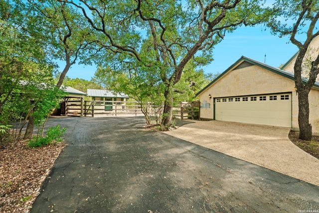 8520 ALYDAR CIR, Fair Oaks Ranch, TX 78015
