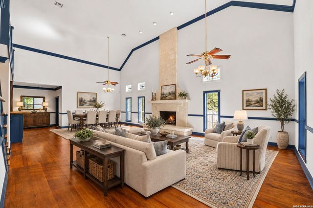 8520 ALYDAR CIR, Fair Oaks Ranch, TX 78015