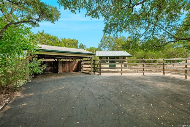 8520 ALYDAR CIR, Fair Oaks Ranch, TX 78015