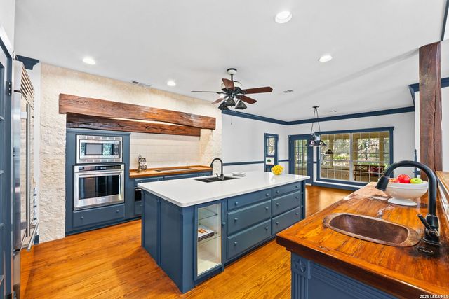 8520 ALYDAR CIR, Fair Oaks Ranch, TX 78015