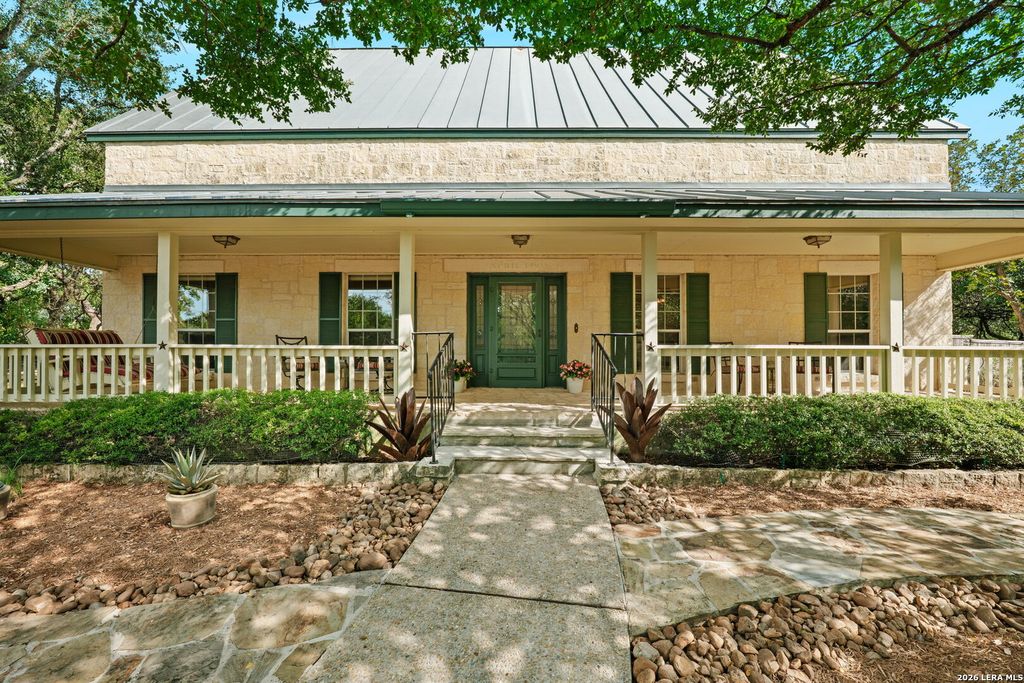 8520 ALYDAR CIR, Fair Oaks Ranch, TX 78015