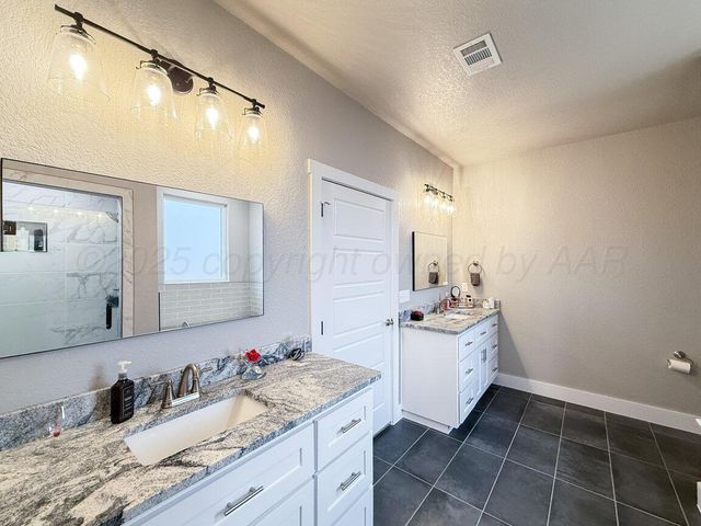 10040 COPPER CREEK Drive, Amarillo, TX 79119