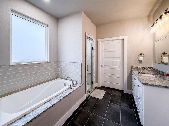 10040 COPPER CREEK Drive, Amarillo, TX 79119