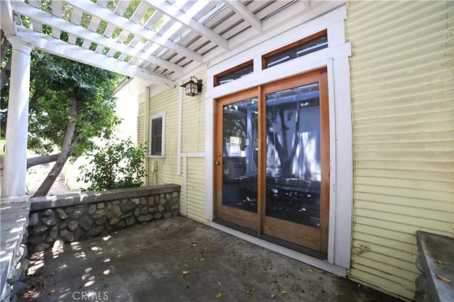 520 N 1st, Upland, CA 91786