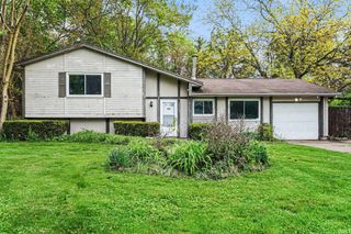 24403 Rolling Oaks Drive, South Bend, IN 46628