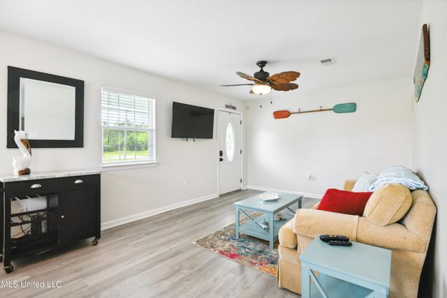 136 Waveland Avenue, Waveland, MS 39576