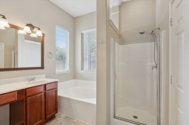 9308 Comanche Ridge Drive, Fort Worth, TX 76131